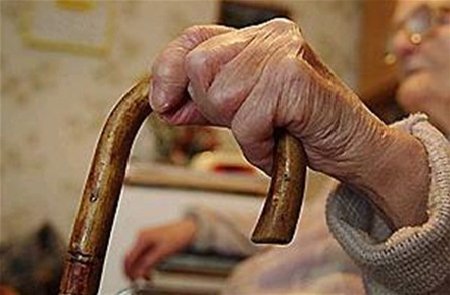 Запоры у пожилых людей